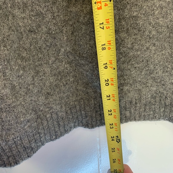 J. Crew Men’s 100% wool sweater grey with blue XL - Picture 4 of 6